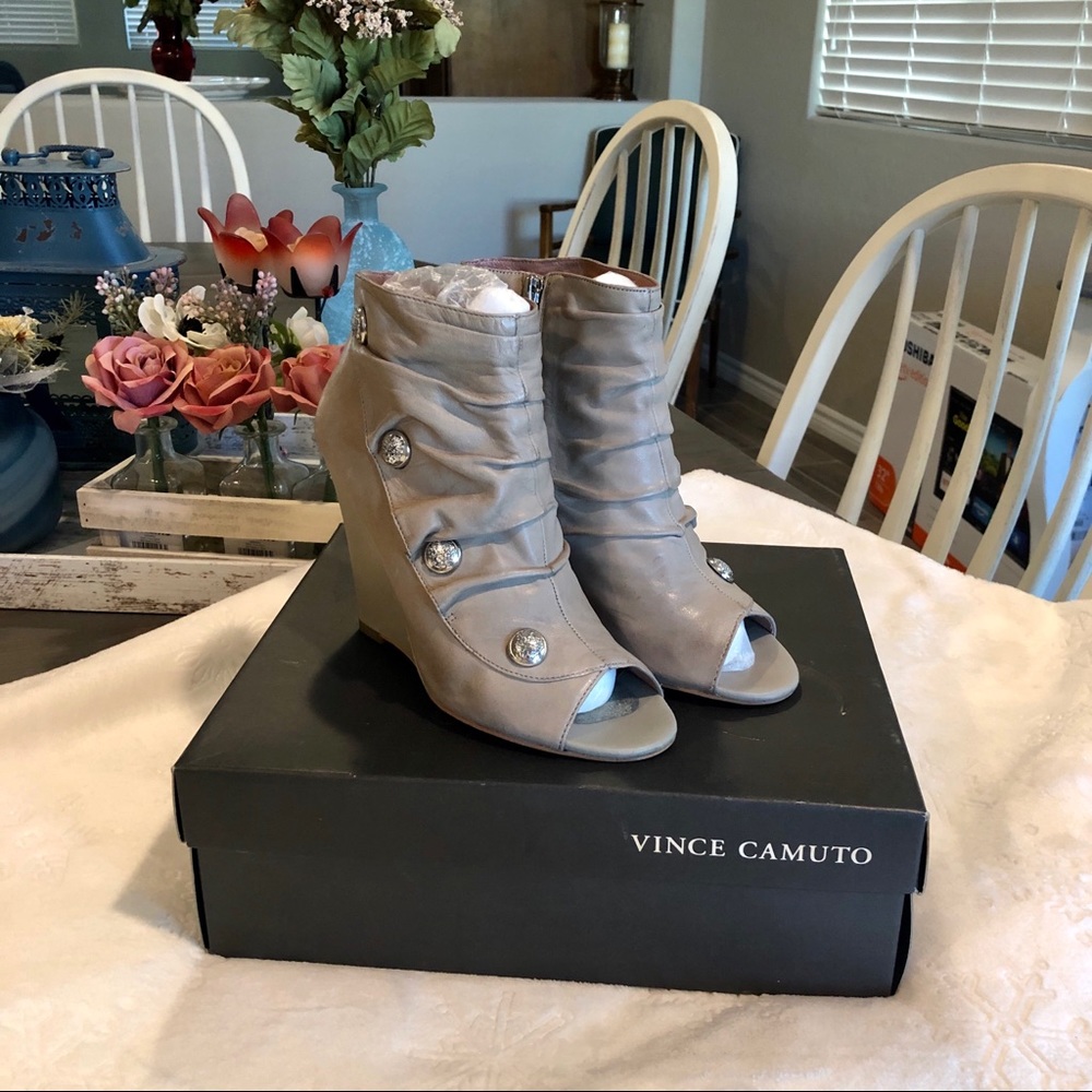 Vince Camuto Lore Frosted grey/nappa booties